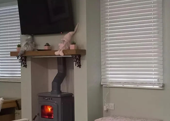 Cosy Three Bedroom House In Ballingarry Near Adare *